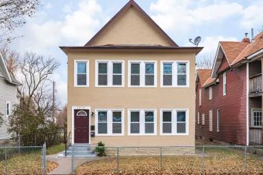 Main picture of 1816 Jackson St NE
