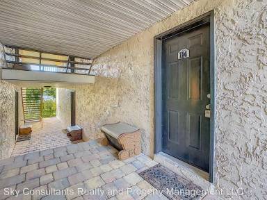 Main picture of 145 N Pearl Lake Cswy
