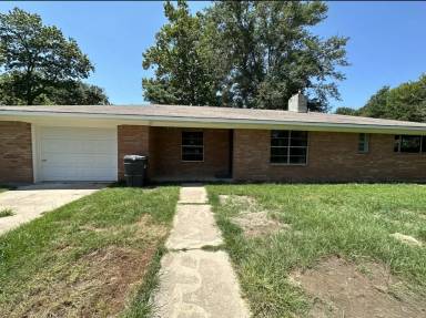 Main picture of 144 County Road 1749
