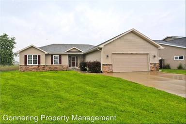 Main picture of 6118 83rd Ave