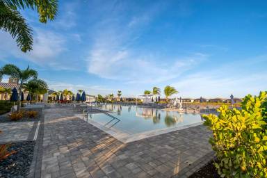 Main picture of 8857 Oceana Way
