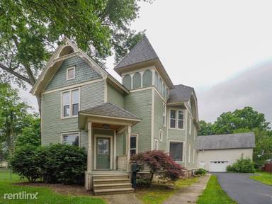 Main picture of 211 S Hillsdale St