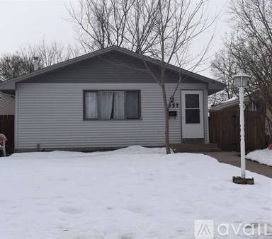 Main picture of 3537 Lee Ave N