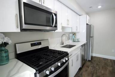 Main picture of 39-59 Strathmore Rd