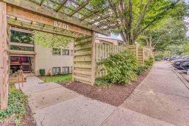Main picture of 5727 Harpers Farm Road