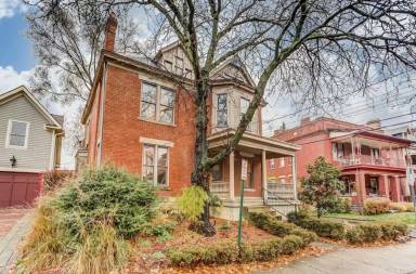 Main picture of 250 Wilber Ave