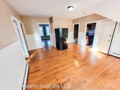 Main picture of 919 Douglas Ave