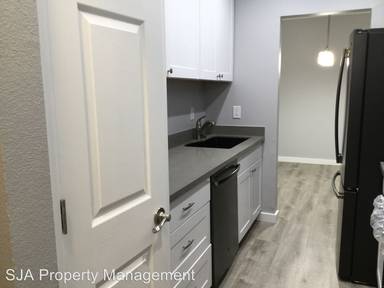 Main picture of 1400 153rd Ave NE