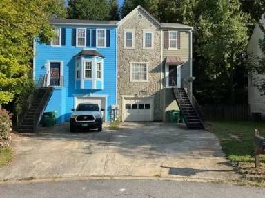 Main picture of 6576 Meadow Green Cir