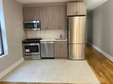 Main picture of 701 W 180th St