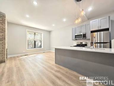 Main picture of 428-438 W Belden Ave