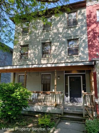 Main picture of 82 Garden St