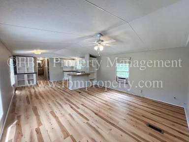 Main picture of 332 Stacks Rd