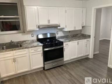 Main picture of 90 Nichols St