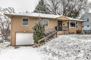 Main picture of 5219 N 49th Ave