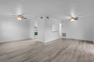 Main picture of 22291 Westchester Blvd