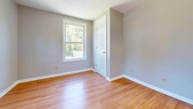 Main picture of 1104 4th St SW