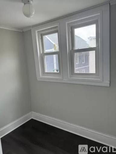 Main picture of 5227 N Spaulding Ave