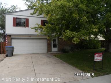 Main picture of 2437 Spencer St