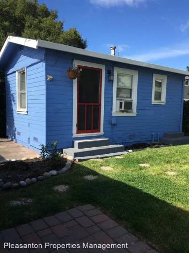 Main picture of 873 S G St