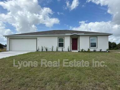 Main picture of 2624 NE 22nd Pl