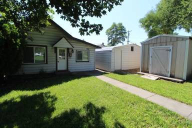 Main picture of 1024 E Augusta Ave