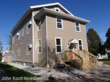 Main picture of 322 E 15th St