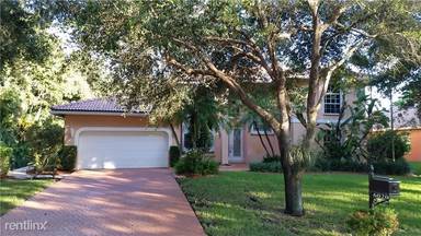 Main picture of 6020 NW 61st Mnr