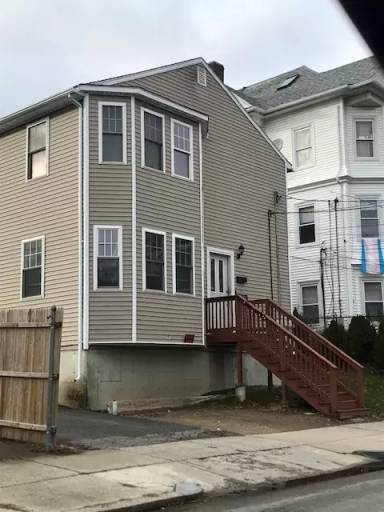 Main picture of 71 Courtland St