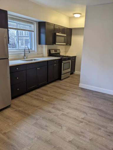 Main picture of 25 Moreland St
