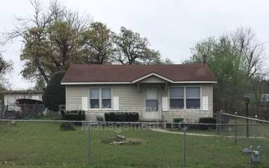 Main picture of 9424 NE 28th St