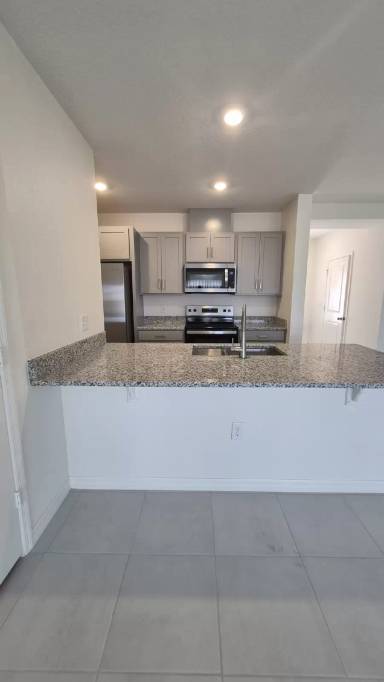 Main picture of 2759 Raindrop Run St