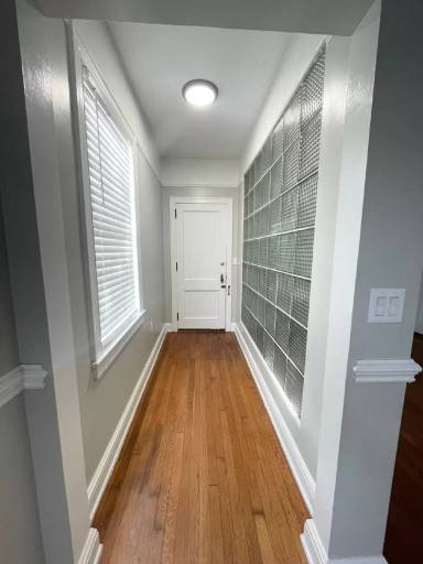 Main picture of 2748 Vernon Ter