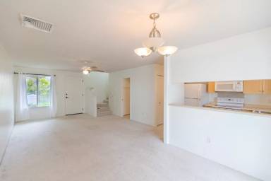 Main picture of 644 Meakanu Ln