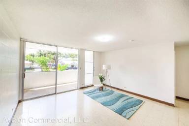 Main picture of 2751 Kapiolani Blvd