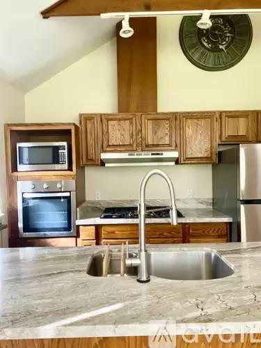 Main picture of 477 E Sacramento Ave