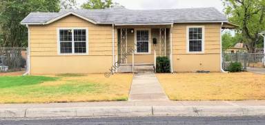 Main picture of 422 W Wildwood