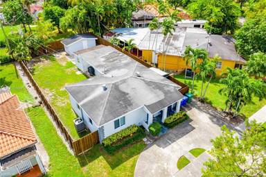 Main picture of 6340 Tamiami Canal Rd