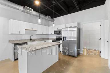Main picture of 295 Plus Park Blvd