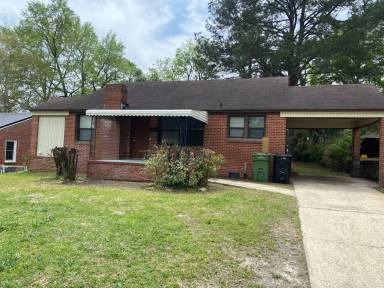 Main picture of 2812 E Wynnton Ln