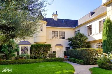 Main picture of 7204 Hawthorn Ave