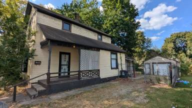 Main picture of 95 Vesper St