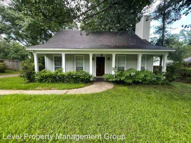 Main picture of 493 Ridgewood Dr
