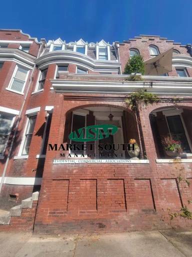 Main picture of 16 W Oglethorpe Ave