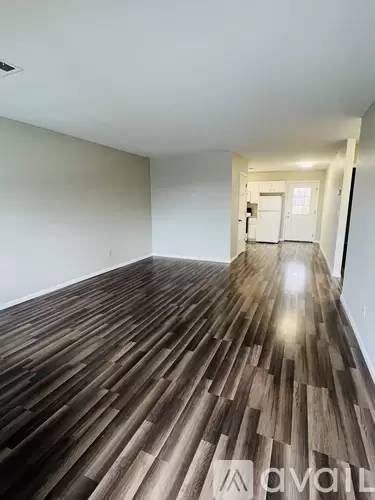 Main picture of 333 E Main St