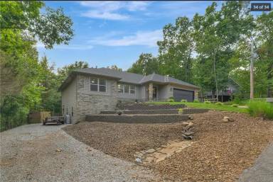 Main picture of 4 Blenheim Ln