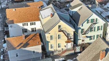 Main picture of 77 Delano St