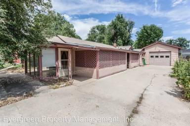 Main picture of 224 1st St