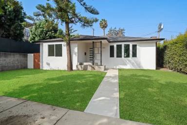 Main picture of 2011 S Crescent Heights Blvd