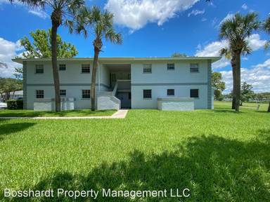 Main picture of 450 Fairways Cir